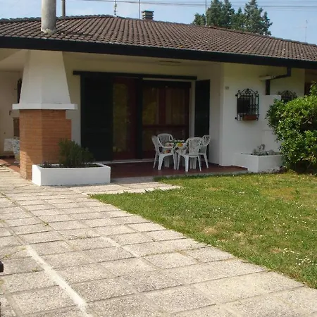 Villa Beautiful With Private Garden *